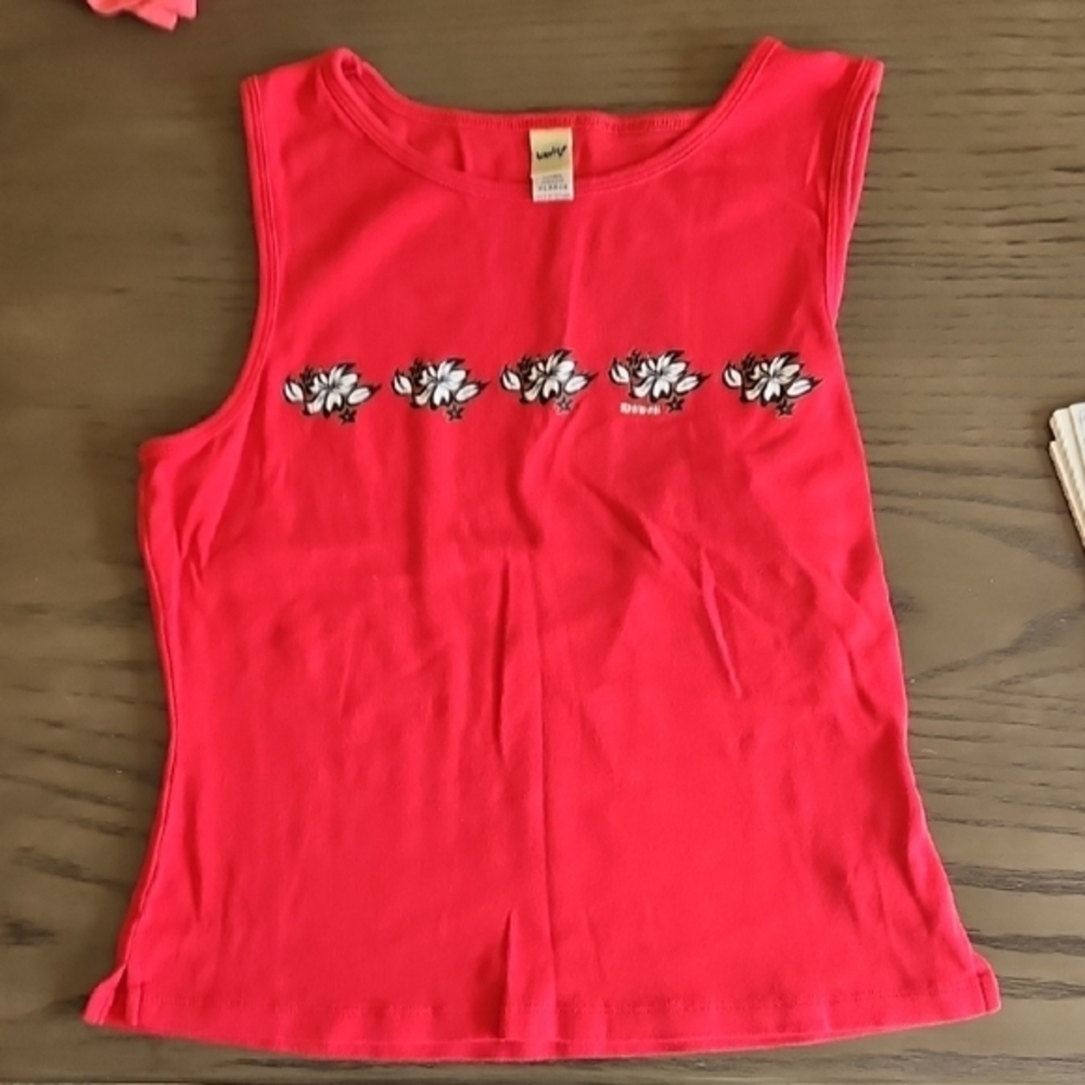 Kavio Red Tank Top‎ with Floral Hibiscus Design Hawaii Sz XL